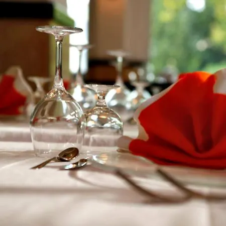 Hotell Hotel Marebello 3*